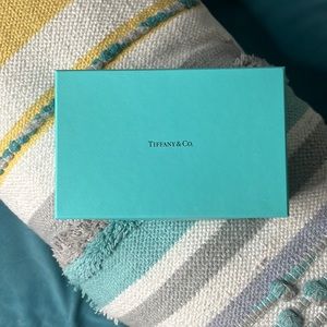 Tiffany Blue Box!! 💖 Great Condition!
